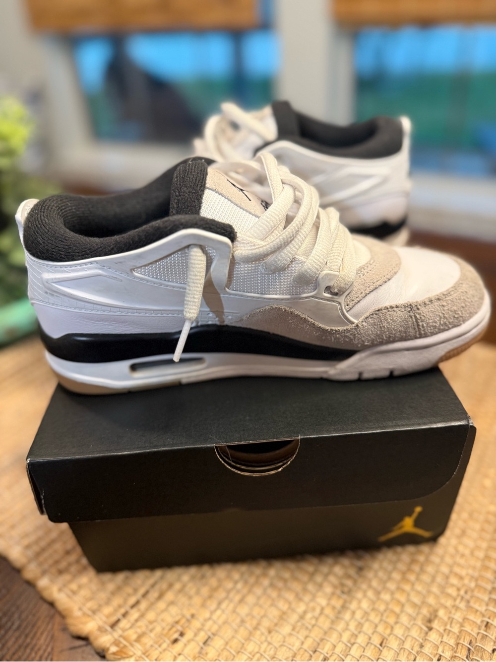 Nike Air Jordan 4 Boy’s White & Black Low-Top Sneakers - Picture 6 of 10